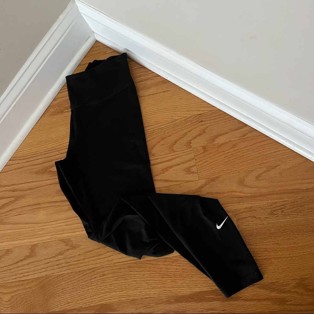 Nike Women’s Dri-Fit Black Leggings Size Medium Full Length